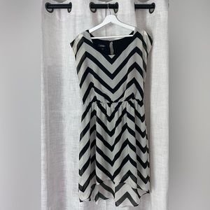 NWOT chevron hi-low dress